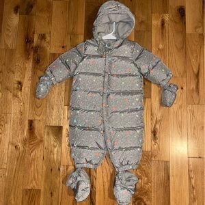 Baby Gap Warmest Down Snowsuit Bunting Size 6-12 Months Star Pattern
